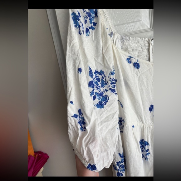 Sugarlips White Midi Dress with Blue Floral Print - Picture 2 of 6